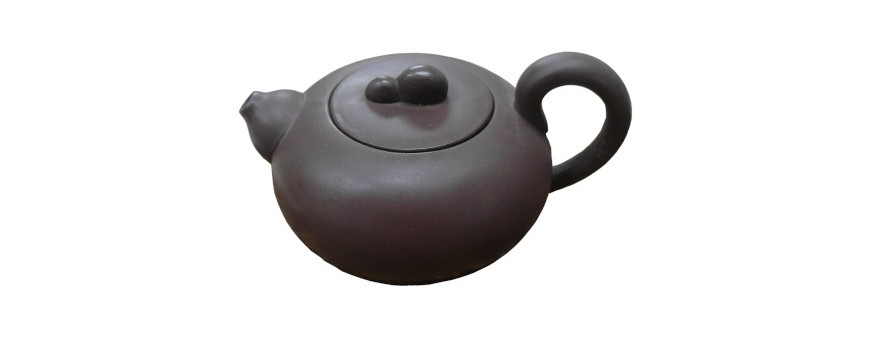 Yixing Teapots for Oolong Tea